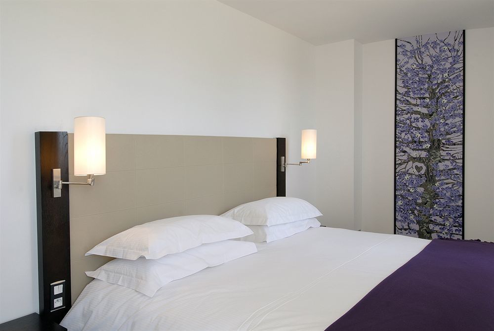 Hotel La Ferme De Bourran Rodez - Parking Prive Gratuit Kültér fotó